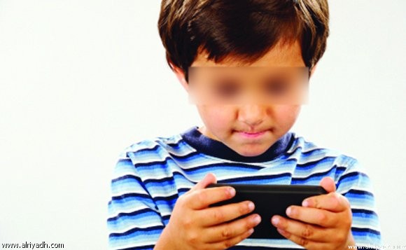 ماذا أفعل لو اكتشفت مواداً إباحية في جهاز ابني ؟